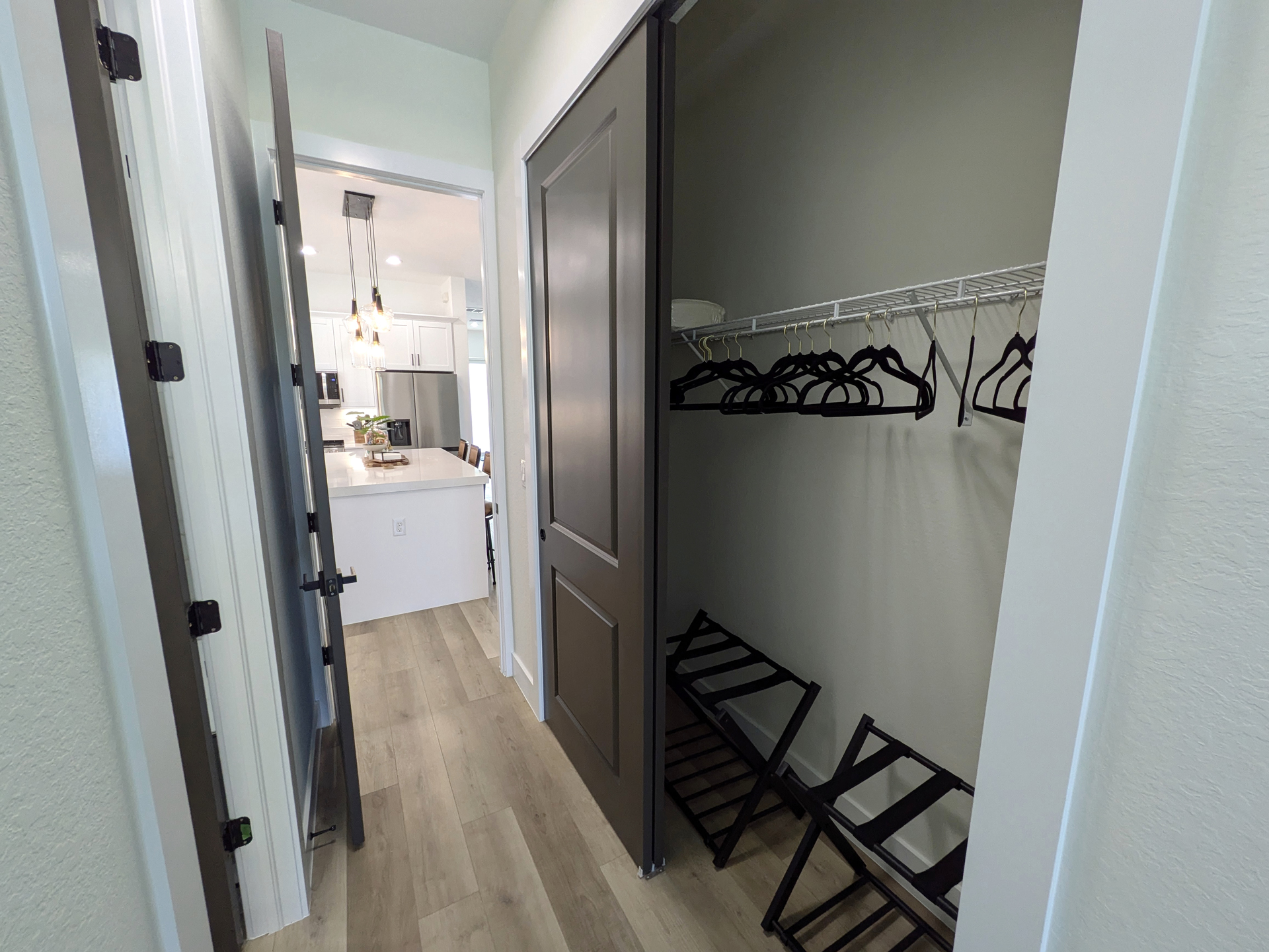 Bedroom 1stFloor Closet luggage  racks 00